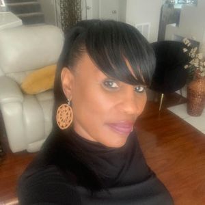 Meet your Posher, Gwendolyn